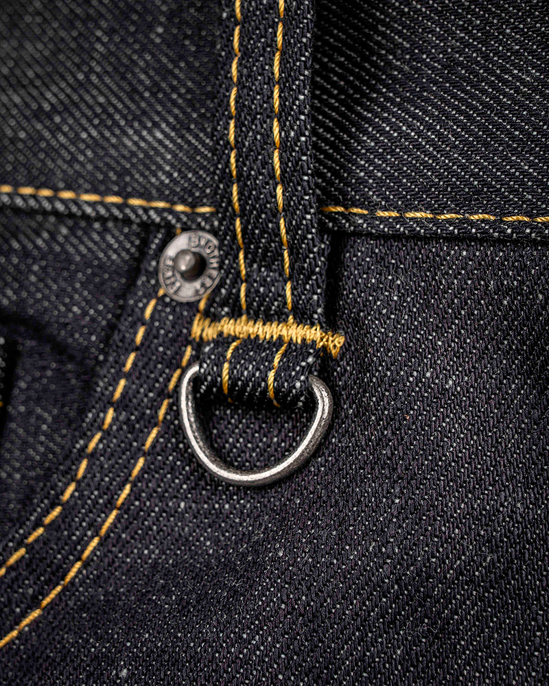 D-ring on the belt loop